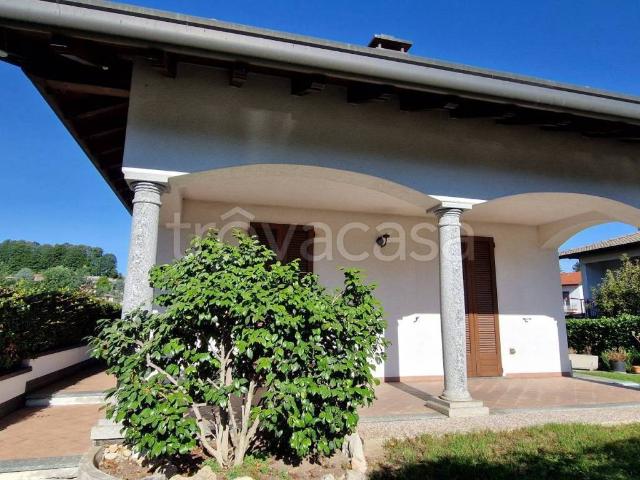 Villa Indipendente in affitto a Gazzada Schianno, Gazzada