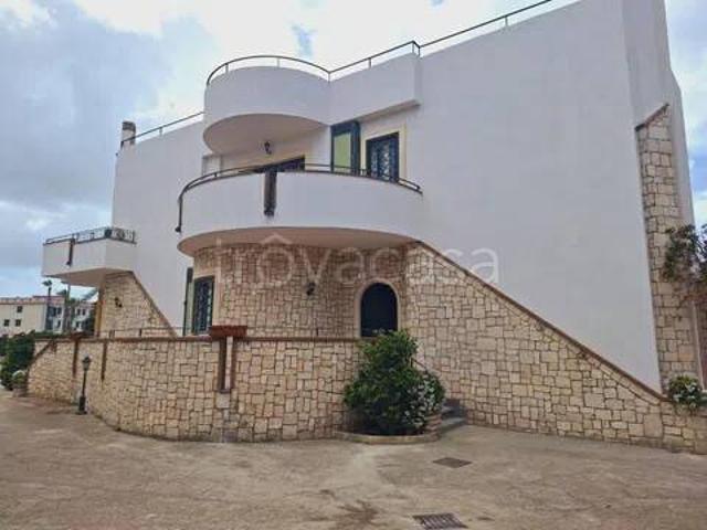 Villa Indipendente in affitto a Giugliano In Campania, Campania