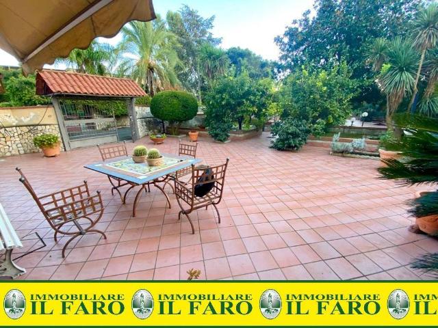 Villa Indipendente in affitto a Qualiano, Campania