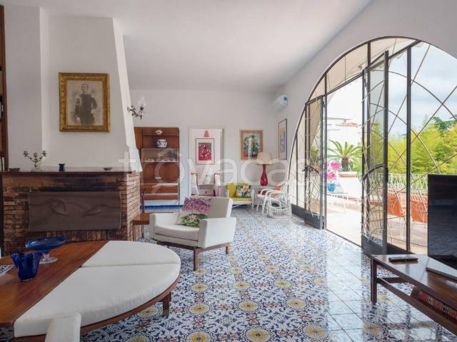 Villa Indipendente in affitto a Piripissa, Ischia