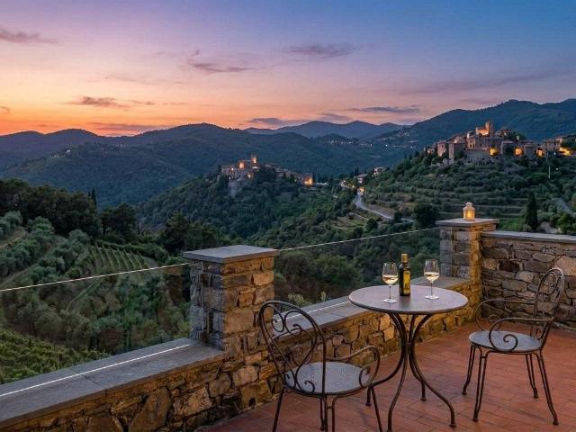 Villa Indipendente in affitto a La Spezia, Liguria