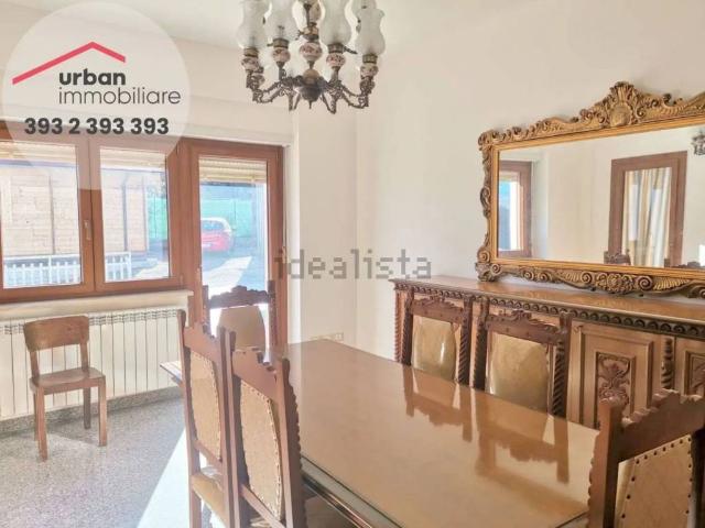 Villa Indipendente in affitto a Colle di Preturo, L'Aquila