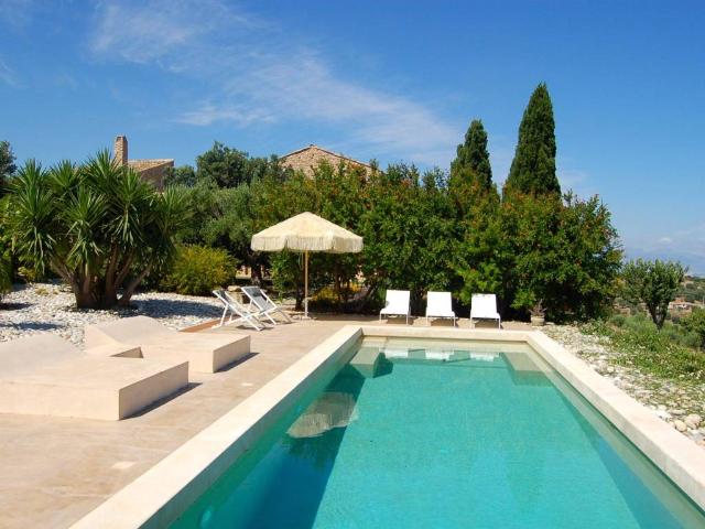 Villa Indipendente in affitto a Lascari, Sicilia