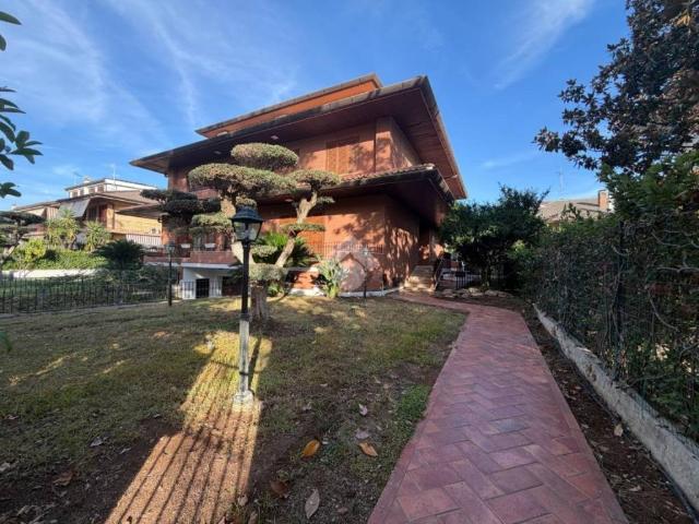 Villa Indipendente in affitto a Europa, Latina