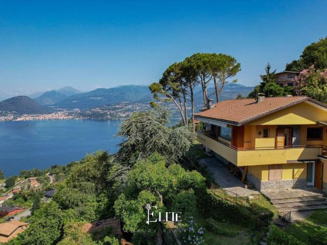 Villa Indipendente in affitto a Comunità Montana Valli del Verbano, Laveno Mombello