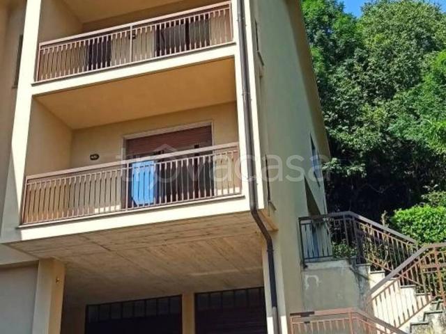 Villa Indipendente in affitto a Cortaccione, Spoleto