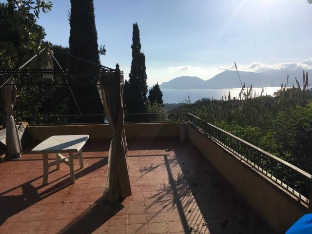 Villa Indipendente in affitto a La Serra, Lerici