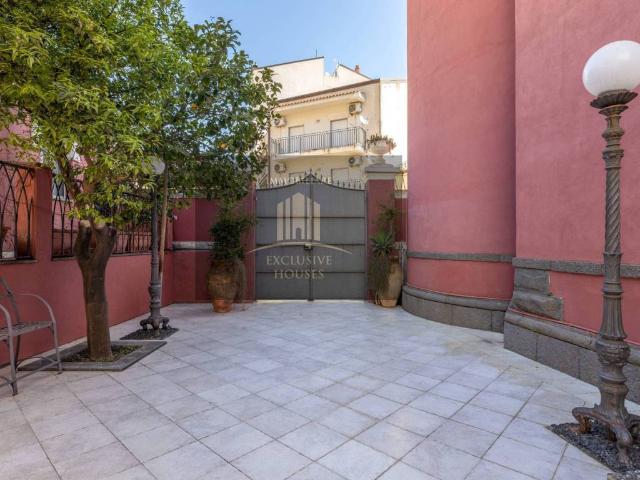 Villa Indipendente in affitto a Letojanni, Sicilia