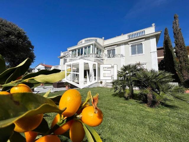 Villa Indipendente in affitto a Livorno