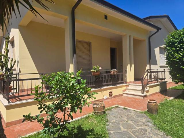 Villa Indipendente in affitto a Nave, Bagni Di Lucca Ponte