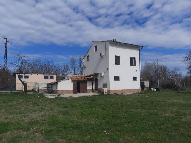 Villa Indipendente in affitto a Marche, Macerata