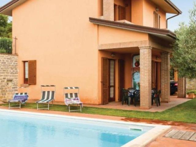 Villa Indipendente in affitto a Magione, Umbria