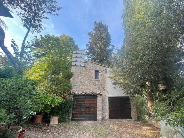 Villa Indipendente in affitto a Magione, Umbria