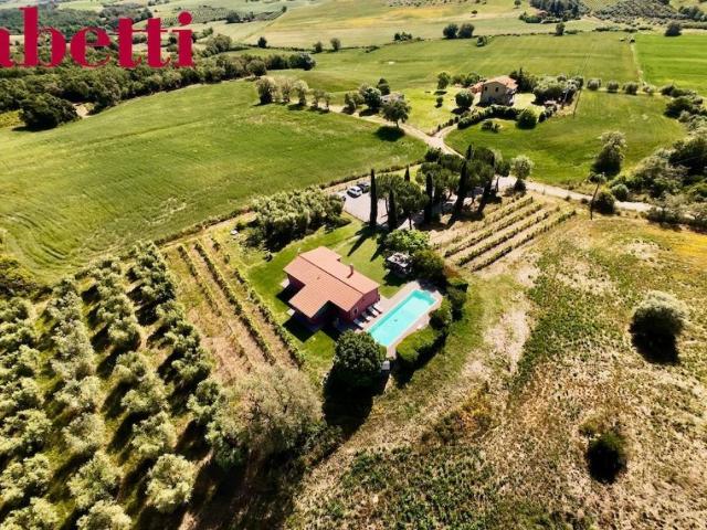 Villa Indipendente in affitto a Magliano In Toscana, Toscana