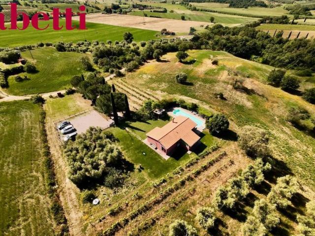Villa Indipendente in affitto a Magliano In Toscana, Toscana