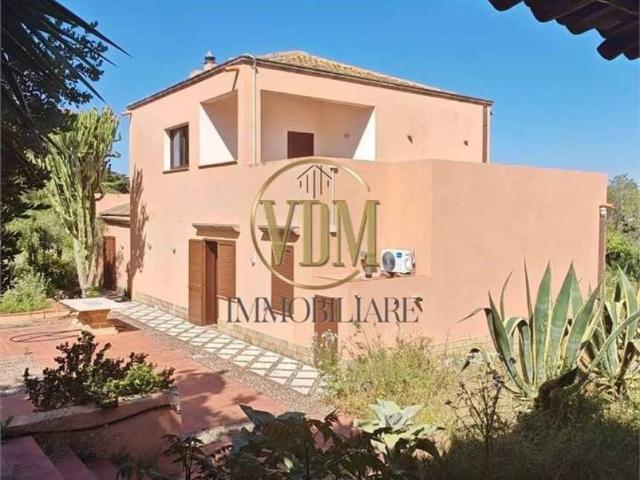 Villa Indipendente in affitto a Fabbreria, Campello Sul Clitunno