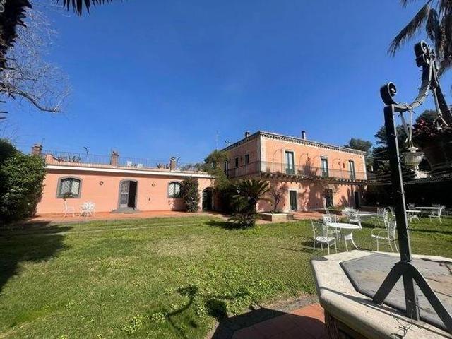 Villa Indipendente in affitto a Mascalucia, Sicilia