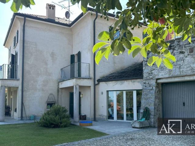 Villa Indipendente in affitto a Piemonte, Novara