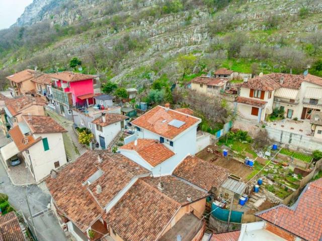 Villa Indipendente in affitto a Mazzano, Brescia