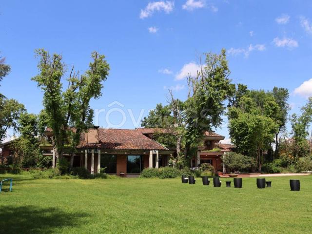 Villa Indipendente in affitto a Mediglia, Lombardia