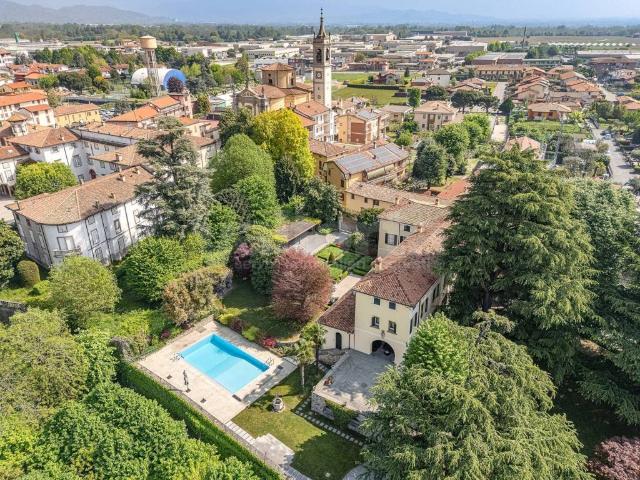 Villa Indipendente in affitto a Medolago, Lombardia