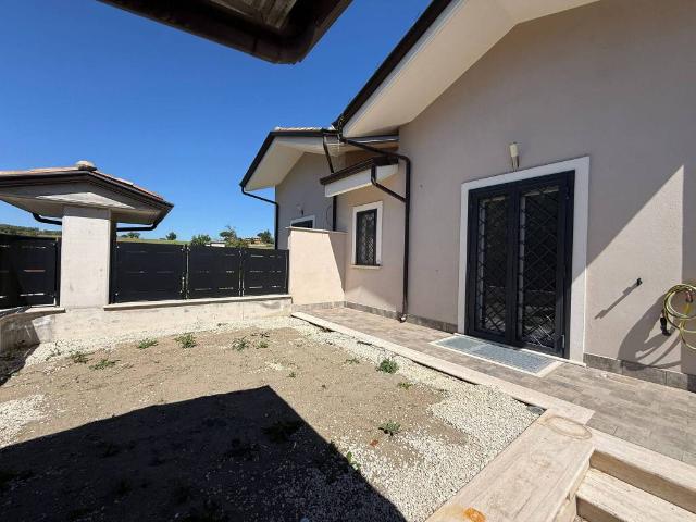 Villa Indipendente in affitto a Roma Capitale, Lazio