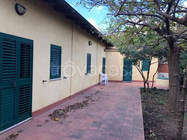 Villa Indipendente in affitto a Sperone, Messina