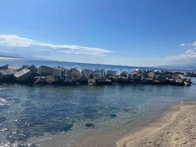 Villa Indipendente in affitto a Sperone, Messina