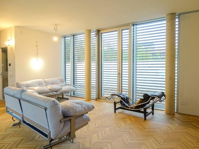 Villa Indipendente in affitto a Milano