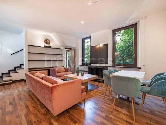 Villa Indipendente in affitto a Fabbreria, Campello Sul Clitunno