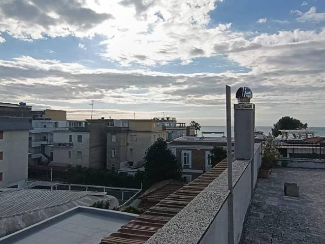 Villa Indipendente in affitto a Scauri, Minturno