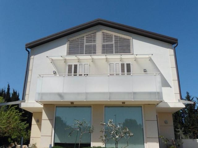 Villa Indipendente in affitto a Misano Adriatico, Reggio Emilia