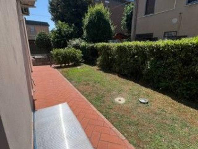 Villa Indipendente in affitto a Buon Pastore-Sant'Agnese-San Damaso, Modena