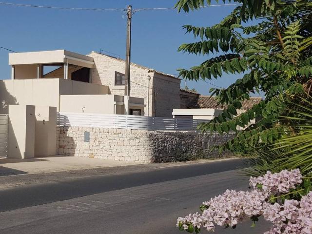 Villa Indipendente in affitto a Sacro Cuore, Marina Di Modica