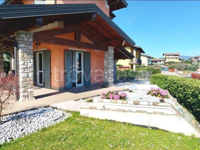 Villa Indipendente in affitto a Moniga Del Garda, Lombardia