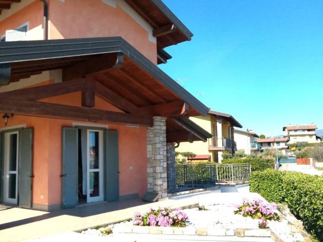 Villa Indipendente in affitto a Moniga Del Garda, Lombardia