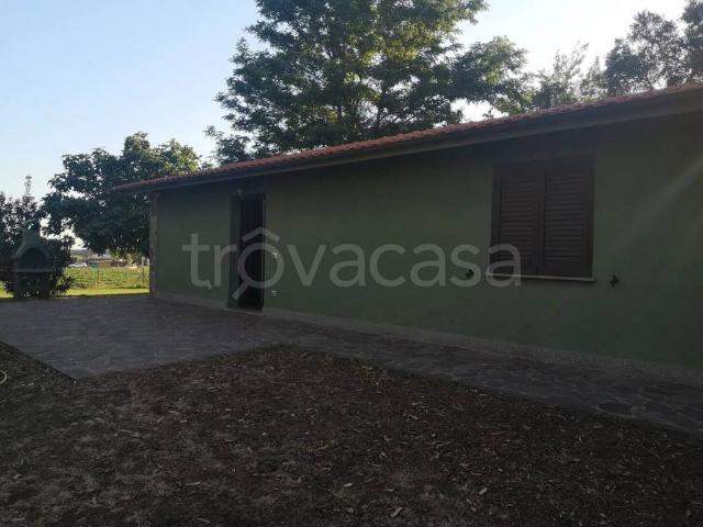 Villa Indipendente in affitto a Fabbreria, Campello Sul Clitunno