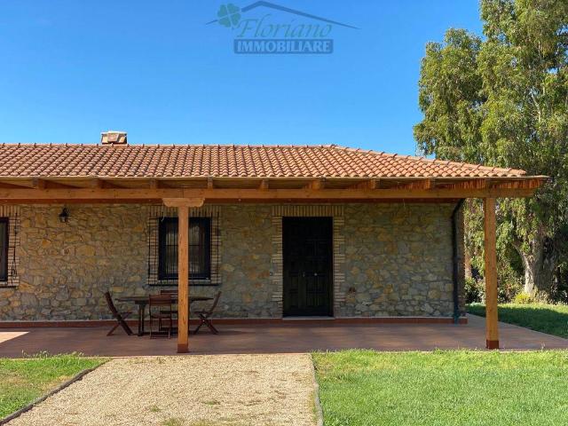 Villa Indipendente in affitto a Montalto Di Castro, Lazio