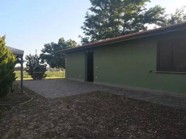 Villa Indipendente in affitto a Montalto Di Castro, Lazio