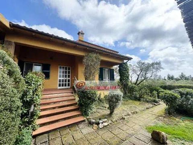 Villa Indipendente in affitto a Montalto Di Castro, Lazio
