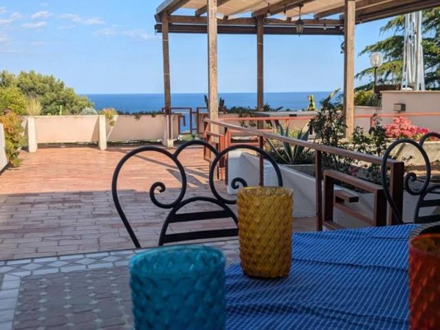 Villa Indipendente in affitto a Calabria, Catanzaro