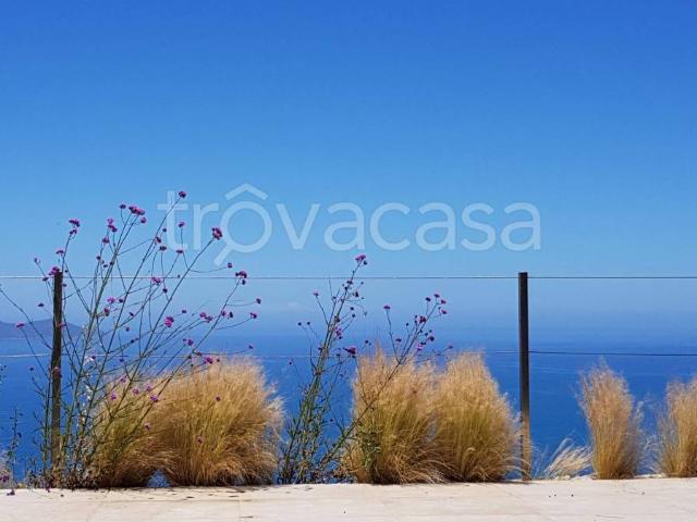 Villa Indipendente in affitto a Fabbreria, Campello Sul Clitunno