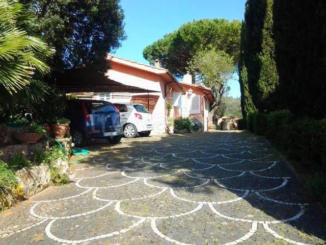 Villa Indipendente in affitto a Comunità Alto Garda e Ledro, Arco