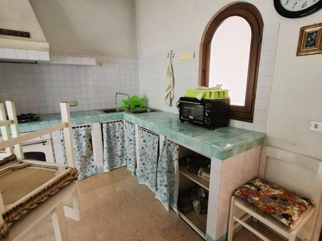 Villa Indipendente in affitto a Monte San Vito, Ancona