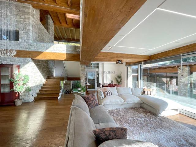 Villa Indipendente in affitto a Borghetto, Monza