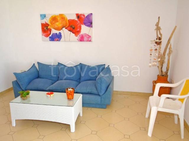 Villa Indipendente in affitto a Torre Vado, Puglia