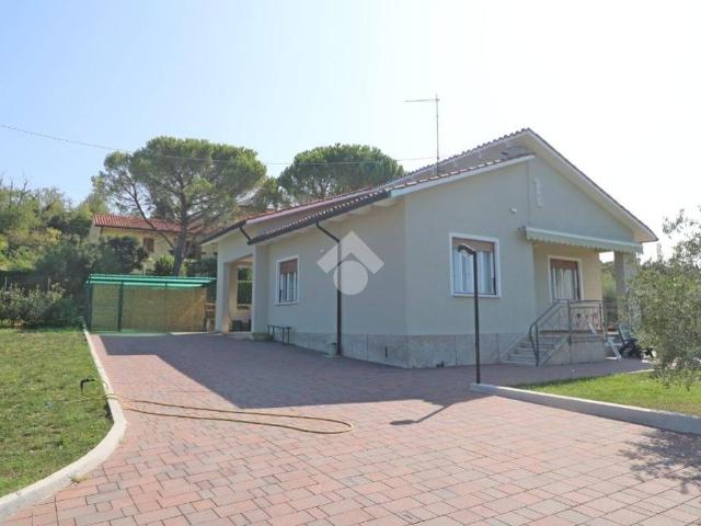 Villa Indipendente in affitto a Lazzaretto / Lazaret, Muggiò