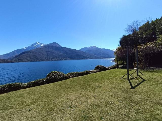 Villa Indipendente in affitto a Musso, Lombardia