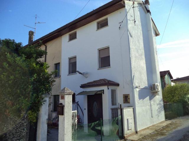 Villa Indipendente in affitto a Muzzana Del Turgnano, Friuli-Venezia Giulia