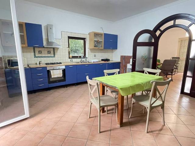 Villa Indipendente in affitto a Cupa Spinelli, Napola